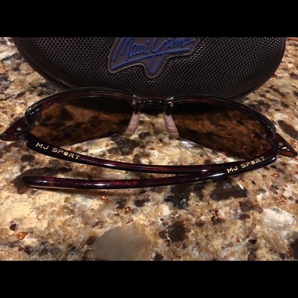 MAUI JIM SPORT SUNGLASSES - Picture 4 of 4